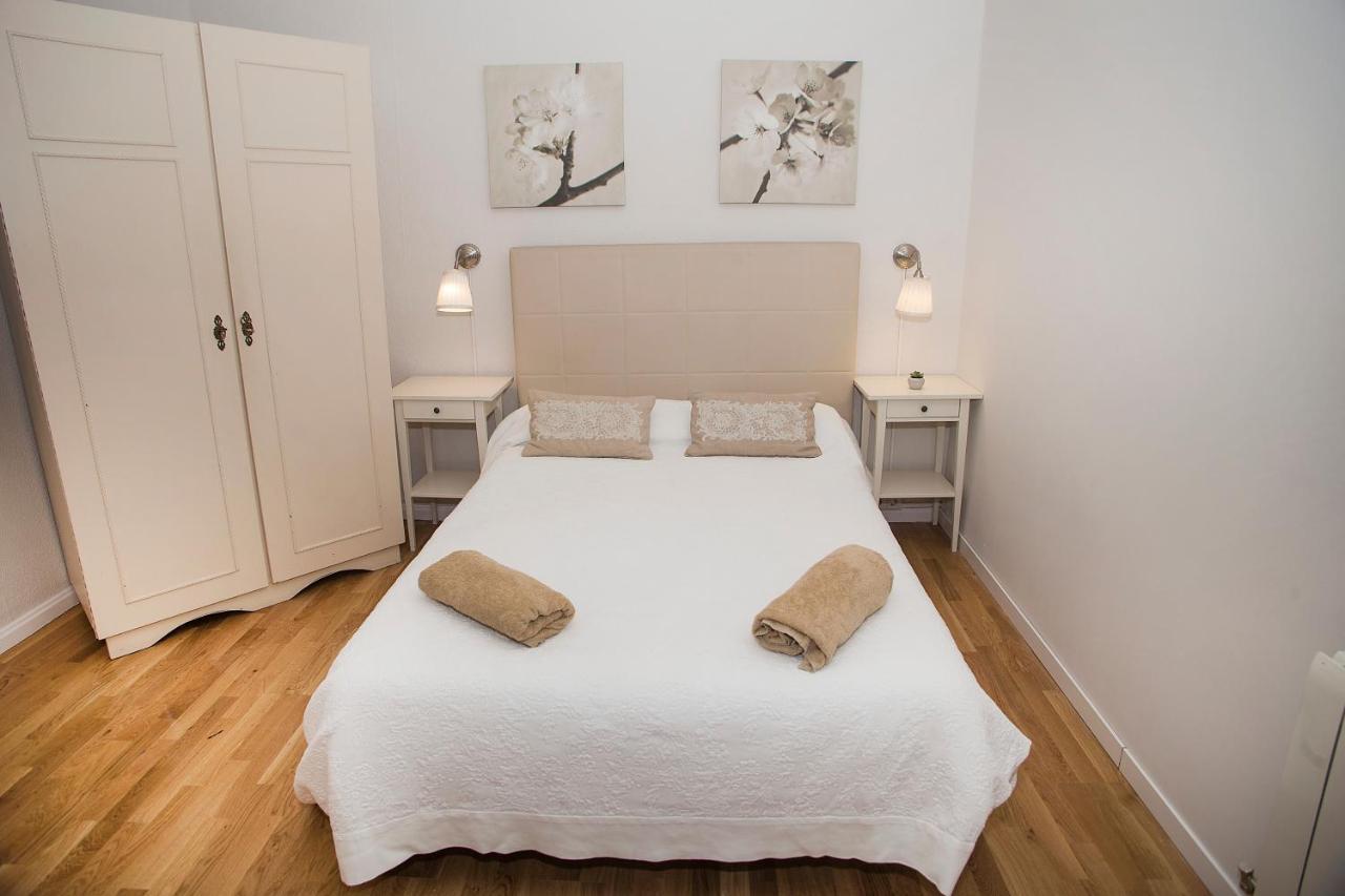 Mai & Maud Ronda Apartment Barcelona Zewnętrze zdjęcie