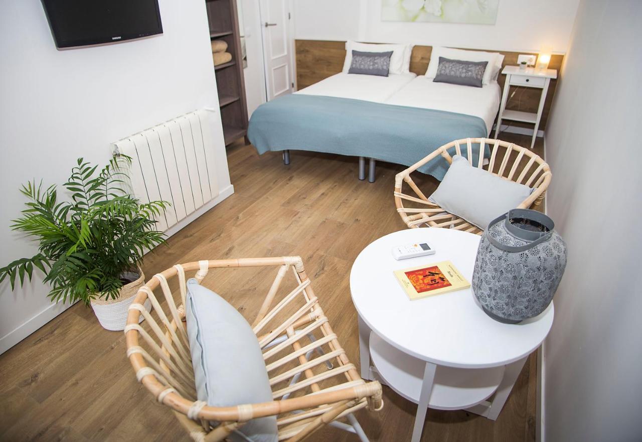 Mai & Maud Ronda Apartment Barcelona Zewnętrze zdjęcie